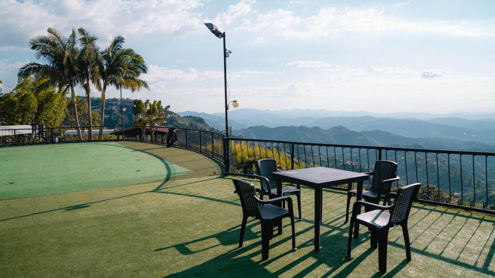 Alpes Hotel